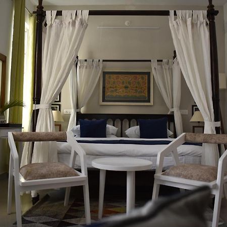 Bir High Hotel Bagian luar foto