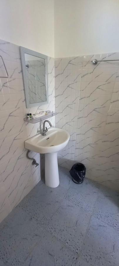 Bir High Hotel Bagian luar foto