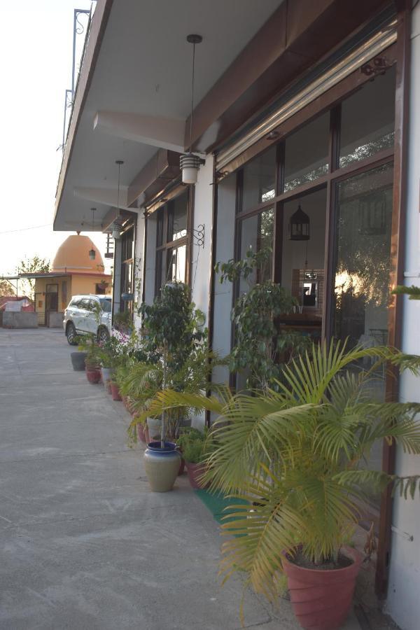 Bir High Hotel Bagian luar foto