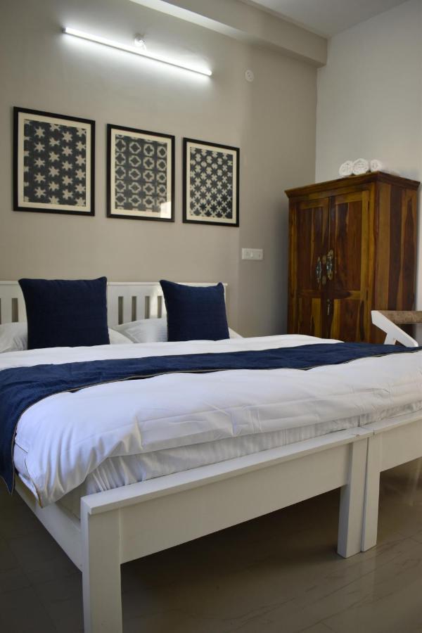 Bir High Hotel Bagian luar foto