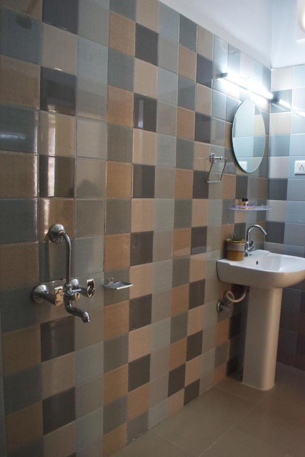 Bir High Hotel Bagian luar foto